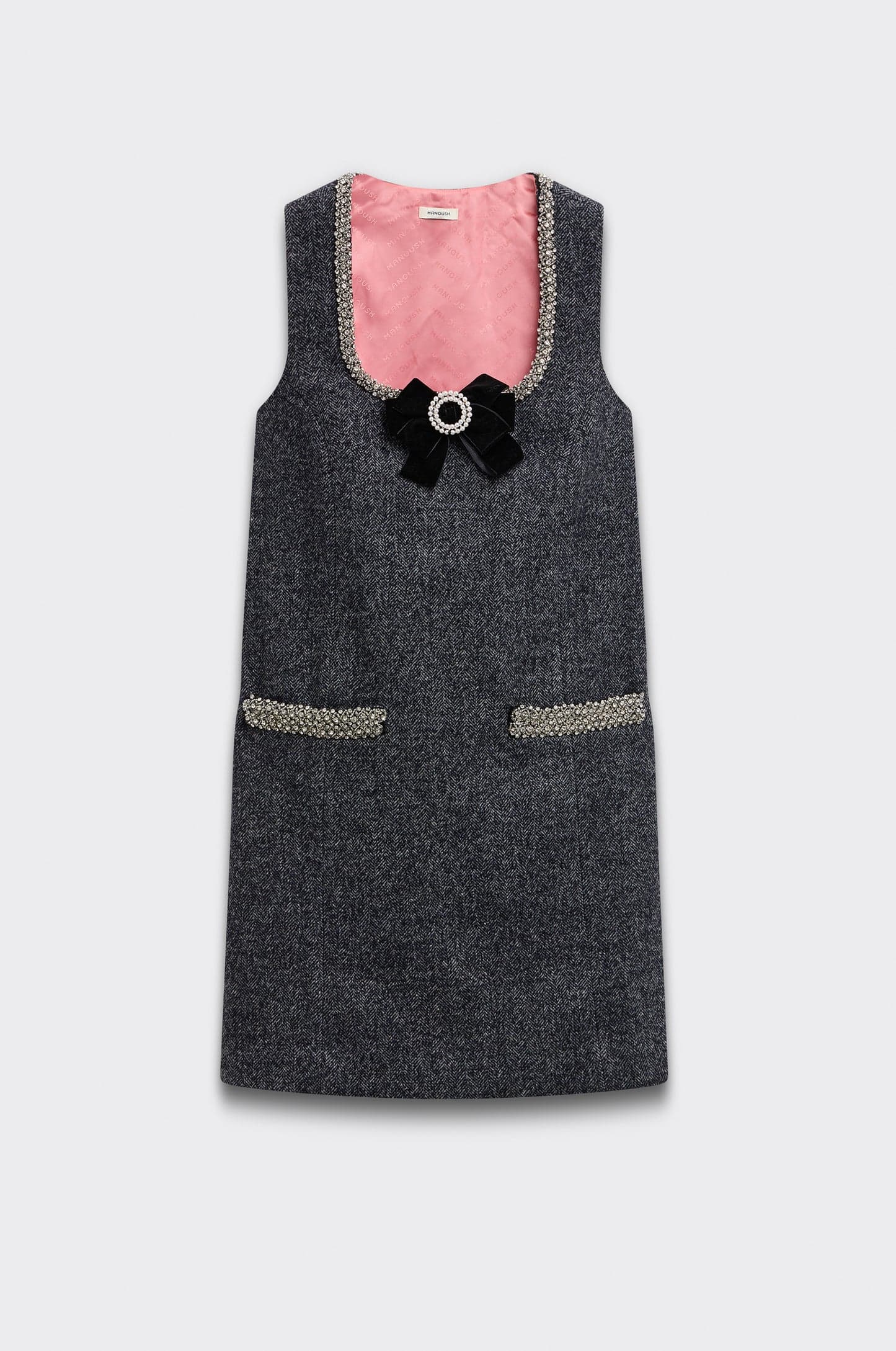 Coton léger avec broderie artisanale, parfait pour un look de journée raffiné.