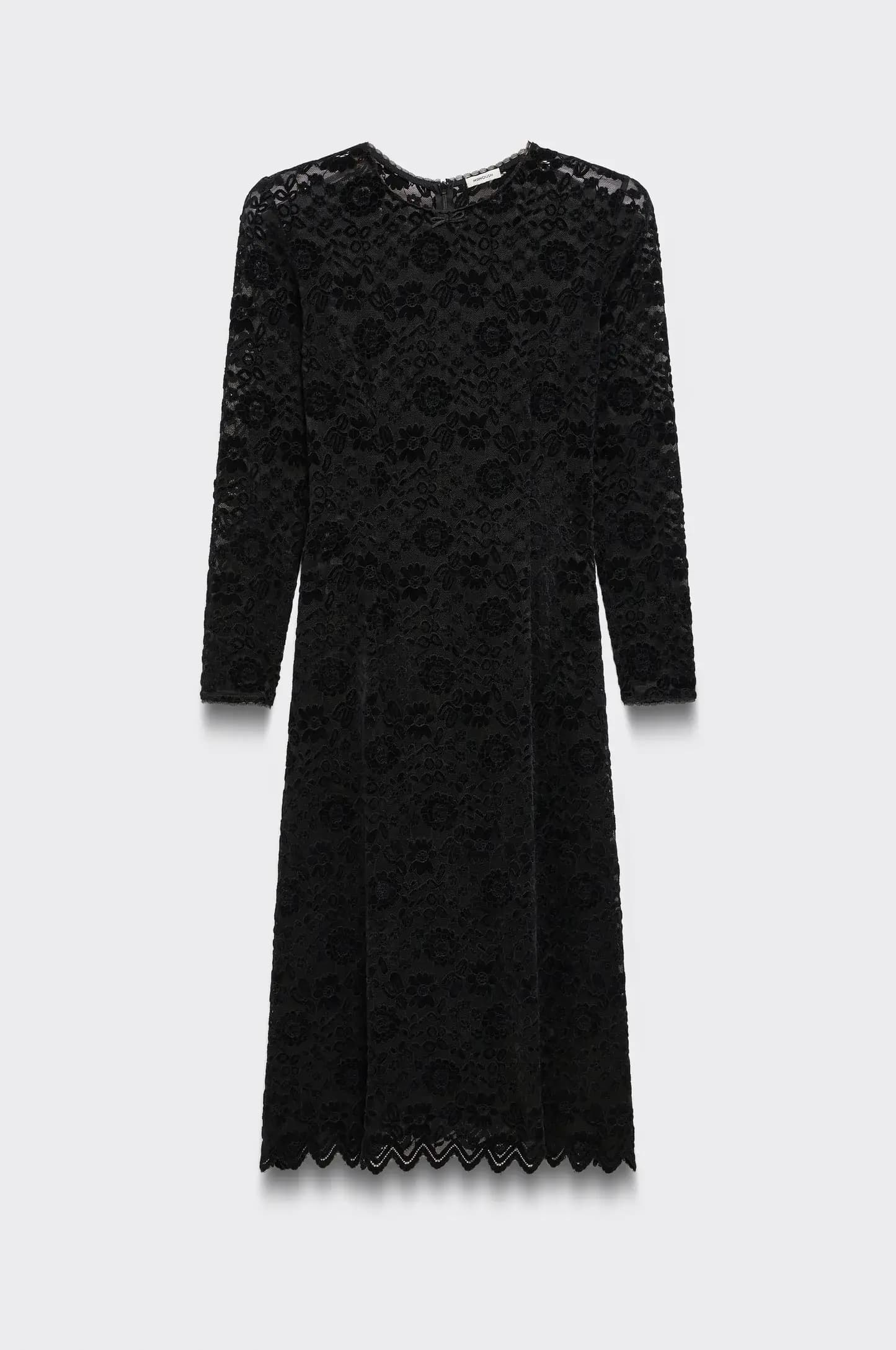 Motifs vibrants sur un tissu doux de qualité supérieure, offrant une esthétique gracieuse et féminine.